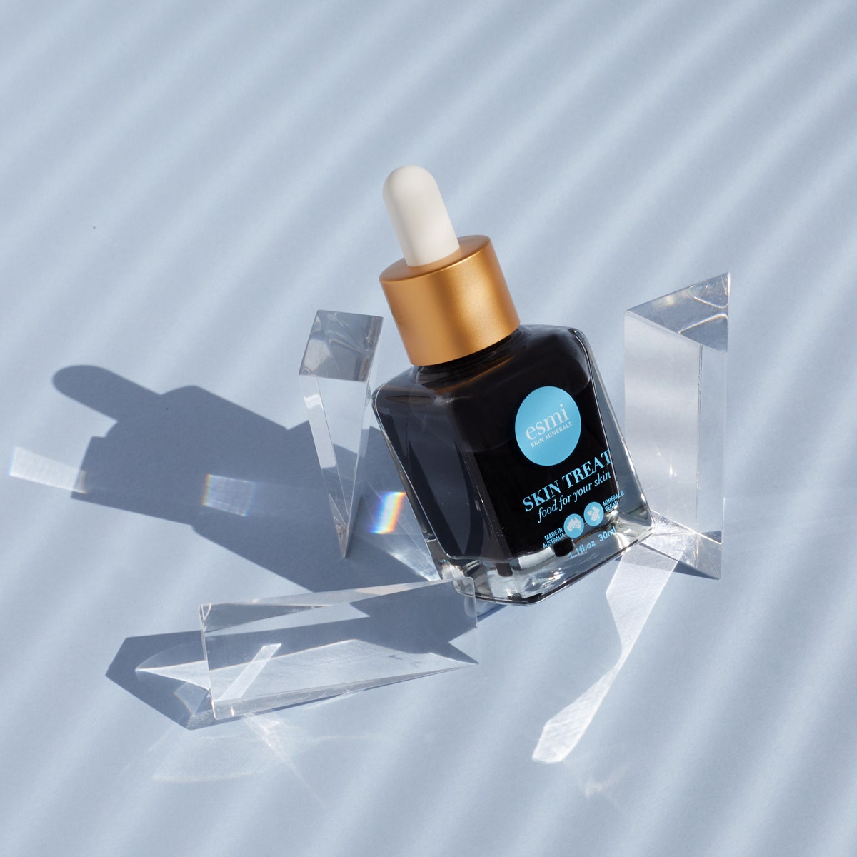 esmi Skin Minerals Detoxifying Exfoliating Charcoal Serum
