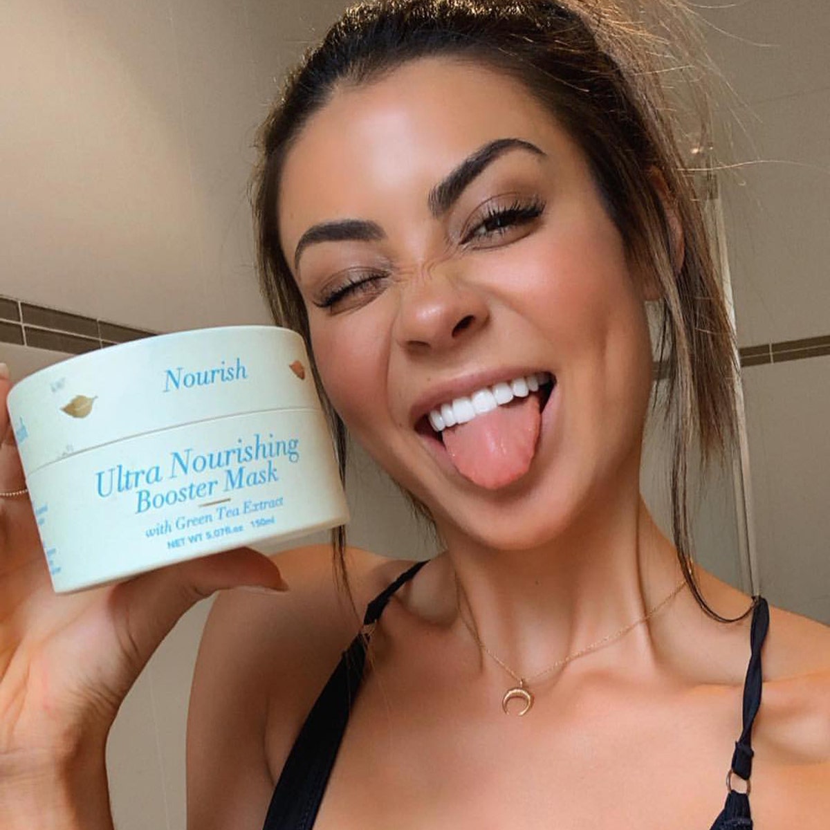 esmi Skin Minerals Ultra Nourishing Booster Face Mask with Green Tea extract