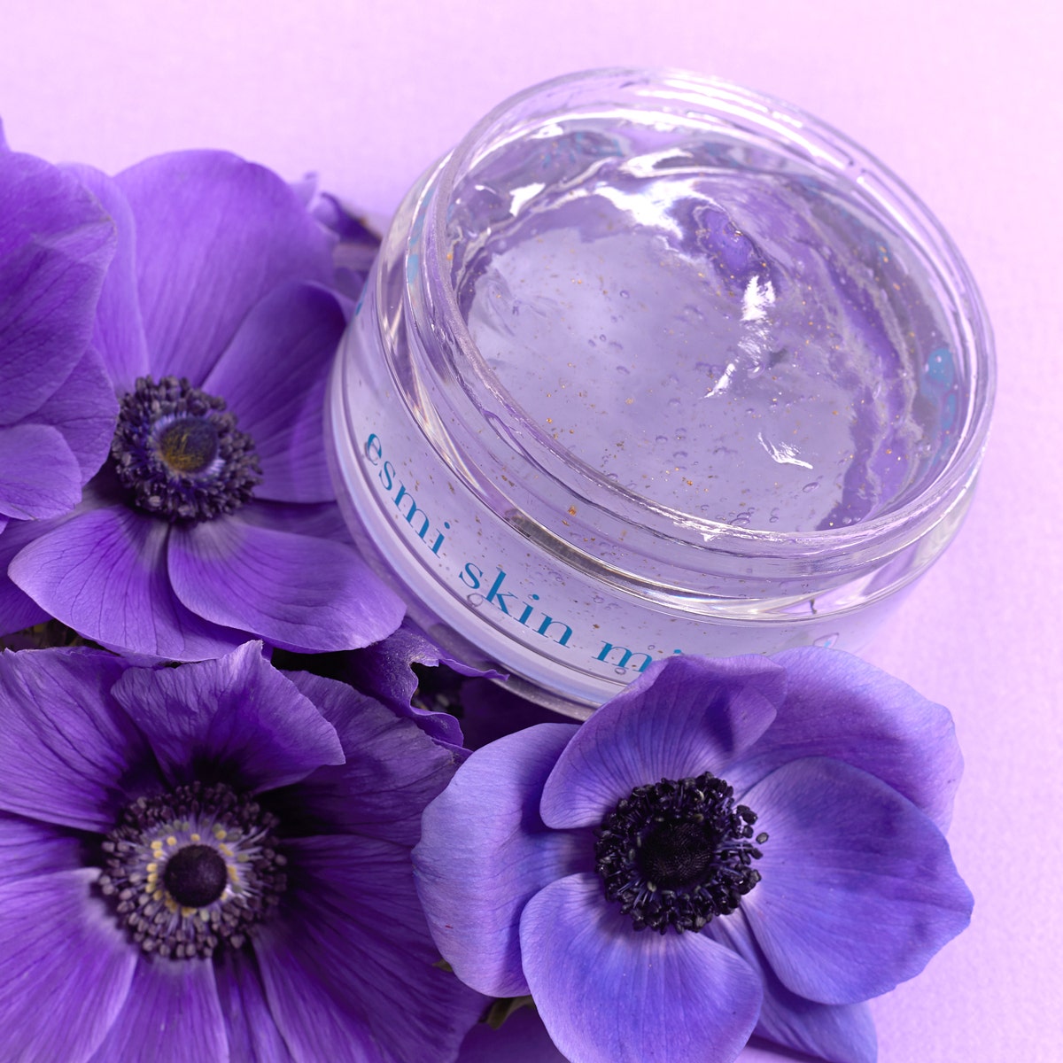 esmi Skin Minerals anti-ageing repair gel booster face mask